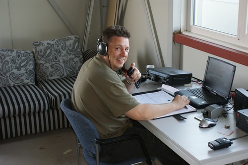 Jim PA2JIM actief met het 6 meter station.